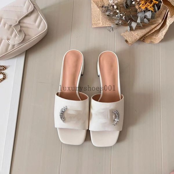 Marca de luxo cistão de sandals duplas g de candals femininos com espumante de hardware com patente de couro nud