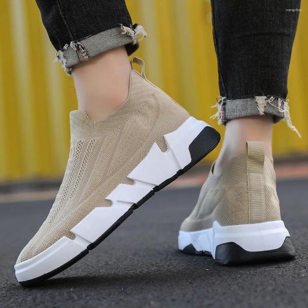 Casual Schuhe 2024 Sommer Herrenmodische Mesh atmungsaktiven Top weichen Sohle -Komfort -Sneakers für Männer Zapatillas Comodas