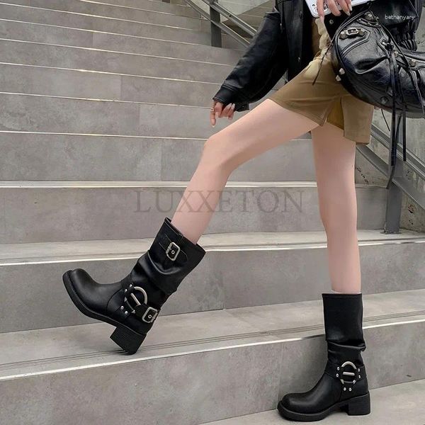 Boots Women 2024 Piattaforma di tendenza Filla tallone retrò di Luxury Western Mid Calf Luxury Western