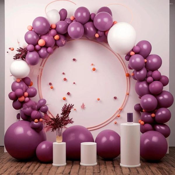 Party -Dekoration 65pcs Set 32,8ft rotes Aluminiumfolien -Streamer Dekorationen 5 Zoll Wein Latexballons hängen Wirbel