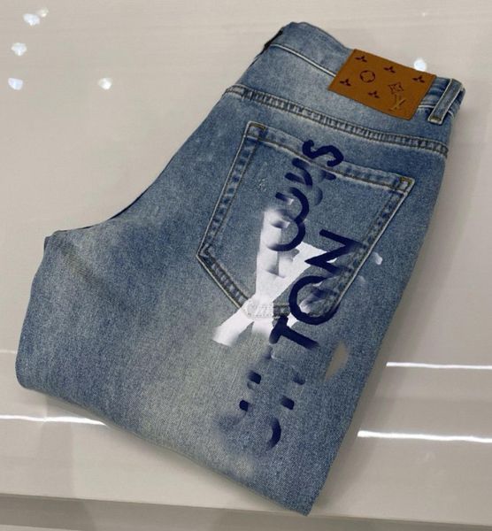 Letra azul impressão de jeans retos Ripped Mens Designer Brand V Média da cintura da cintura Elastic Comfort Jean Zipper Belled calças de fundo