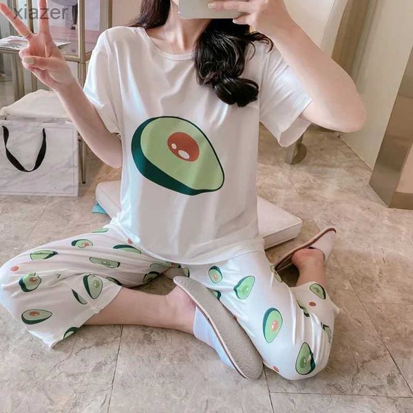 Moda-sono feminina Doce de pijamas Terno verão 2023 Novo desenho animado de mangas curtas Camiseta de calça longa Família use duas peças de pijama de duas peças