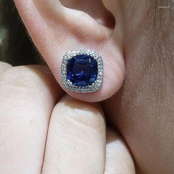 Серьги для глина Huitan Fashion Cushion Cut Blue Cubic Circic Ear Piercing Свадебные аксессуары для женщин подарок хорошего качества украшения