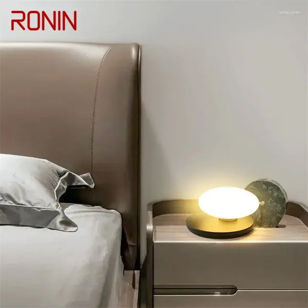 Lâmpadas de mesa Ronin lâmpada nórdica LED LED SOMA DE EMPREGO DE OGO Decorativa para iluminação de mesa de cabeceira em casa