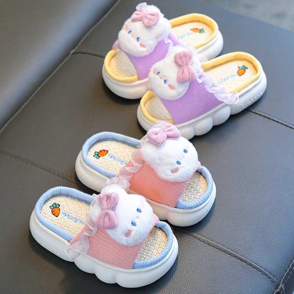 Slipper New Childrens Cartoon Kaninchen-Leinenschuppen Frühlings- und Herbstrutschen Mädchen nach Hause in Innenraum Nicht-Slip-Flip Flops für vier Jahreszeiten