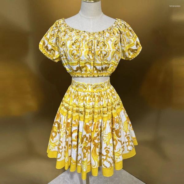 Vestidos de trabalho 2024 Summer mulheres de porcelana amarela Padrão de saia estampada conjunto de barra de barra curta mini algodão 2 peças