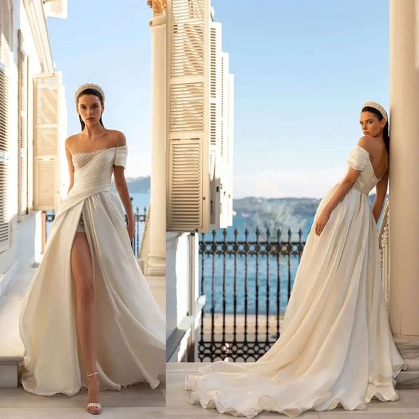 A-Line Design Без бретелек Свадебные платья Элегантный прозрачный воротник с штангом с коротки