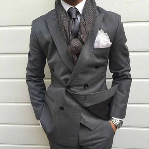 Erkek Suit Blazers Koyu Gri Double Bravatalı İnce Takımlı Erkekler İki Parçalı Damatlar Düğün Giyim İşi Resmi Moda Ceket ve Pantolon Q240507