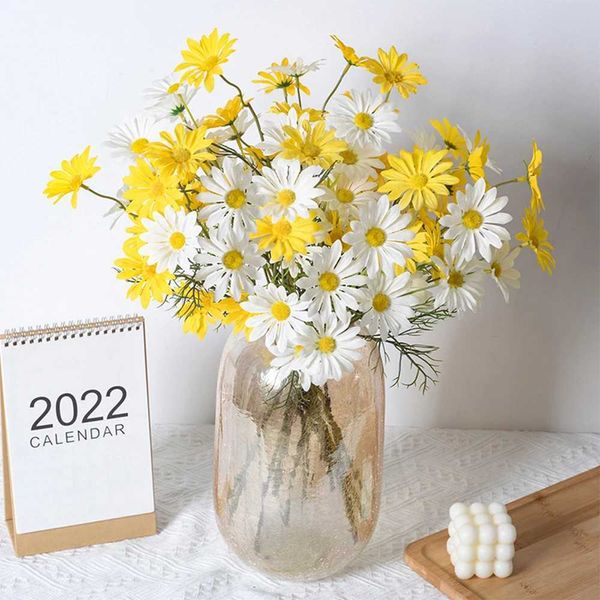 Dekorative Blumen Kränze künstliche gelbe Gänseblümchen Blumen Langer Zweig Bouquet für Garten Home Hochzeit Dekor Braut Seiden DIY gefälschte Blumenzubehör