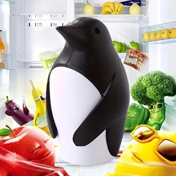 Proofing carino pinguino a forma di frigo