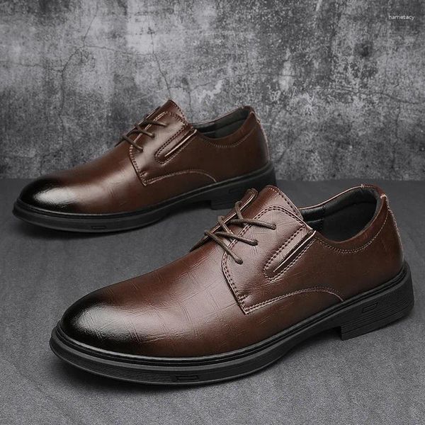 Casual Schuhe Frühlings- und Herbst-Schnürbetscheer-Ladungsmodelle für Männer mit dickem Fashion Business formelles Leder Moccasin Luxus