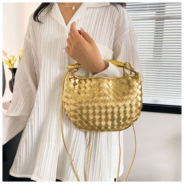 Магазины составляют 85% скидки с сумкой Cross Body Sier Woven Women Momens Budbag Fashion Nishe Ужин Свадьба High Sense3g