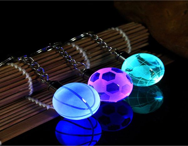 New Crystal LED Light Keychain Key Key Chain Ring Football Basketball Ball Pingente