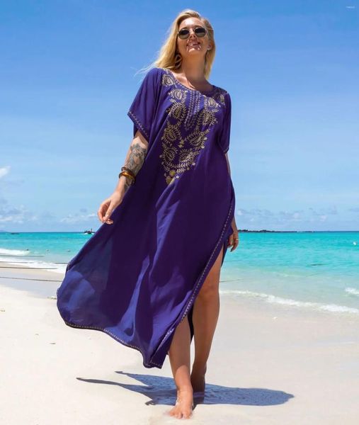 Le donne coprono la spiaggia di caftano indossano maxi abito in kaftan turco di abiti da bagno lunghi leggeri