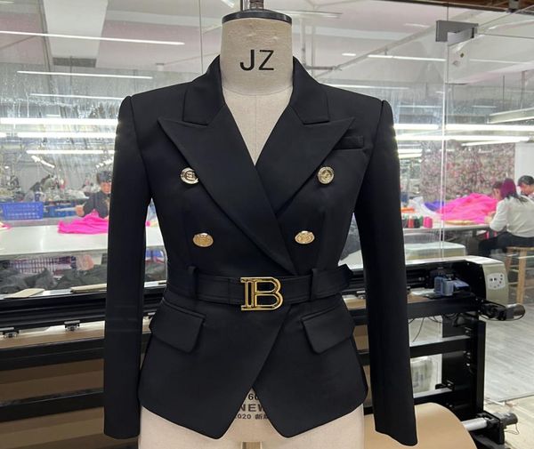 402 xxxl 2022 Milan Runawy PS Size Marke Same Style Coat Schwarz weiße Frauen Outerwear Buuton Womens Jacke Hochqualität Mode Mansha9384983