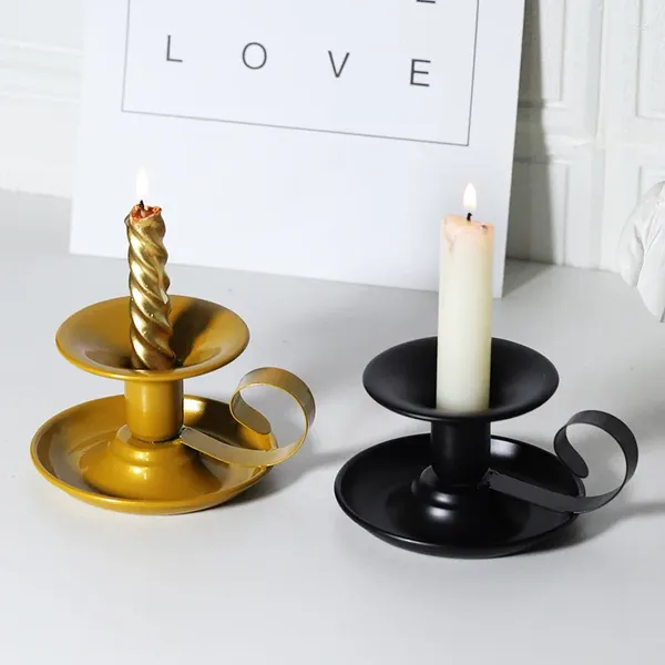 Kerzenhalter moderne Schmiedeeisen Kerzenhalter Romantische Abendessen Requisiten Heimdekoration Ornamente Urlaub Party Dekor Duft