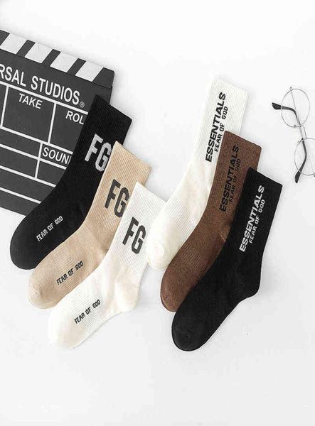 MEN039S -Socken weiße Strümpfe Kinder039s Medium Tube Tide Brand Basketball Ins High helfen Paar Herbst und Winter2782751