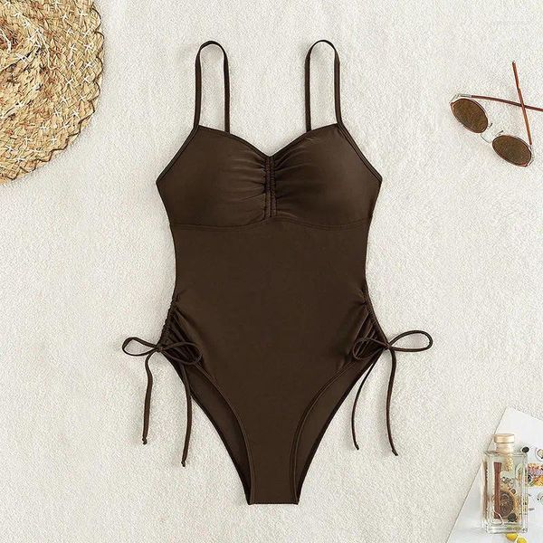 Mutade feminina 2024 Triângulo de cor sólido Triângulo de banho de moda Moda de uma peça Sexy Swimming Use Bikinis de cordas para mulheres de maiô de praia