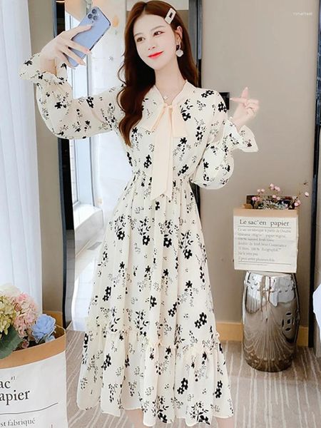 Vestidos casuais outono inverno branco floral mais veludo vestido longo mulheres moda moda colar de arco chique em 2024 elegante e noturno vestidos