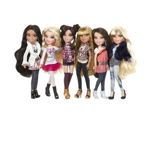 Figuras de brinquedos de ação Moda Bates Penteado Doll Dress Up Princesas Yasmin Cloe Designs de moda Girls Play House Toys com acessórios 15-30cm T240506
