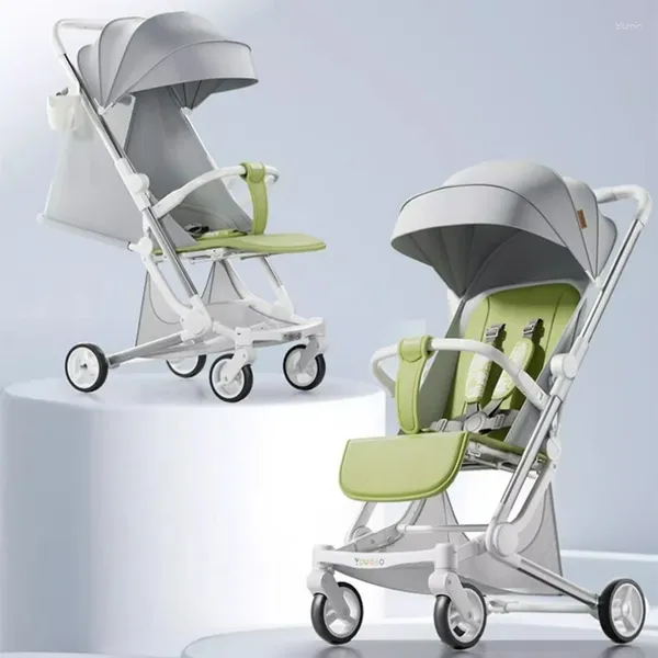 Kinderwagen falten vier Räder Karren Komfortable tragbare leichte Babywagen können sitzen oder sich an Aluminiumlegierungen legen