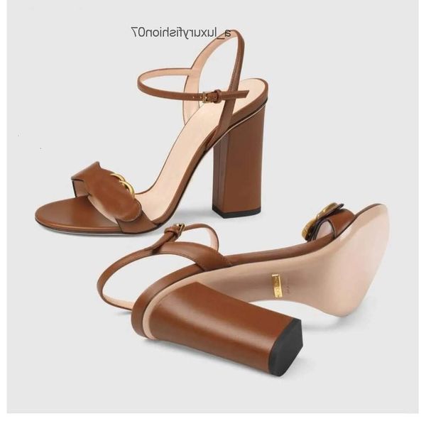 gucci gg Вы 2023 heißer Verkauf Luxurys Designer Sandalen Frauen Schuhe neue Mode hohe klobige Absätze schwarzes weiches Leder Wildleder Sandal Girls große Größe 42 10us Ggitys Rv