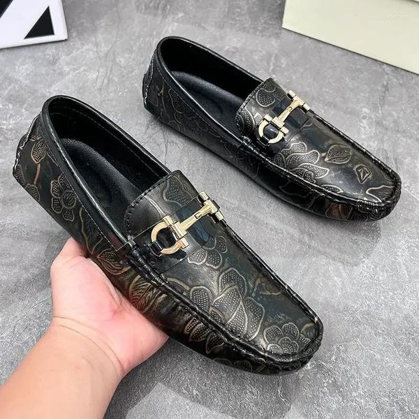 Freizeitschuhe Leder Leder-Männer Frühling und Sommer Slip-on Lofter Single-Layer Weiche Bottom Formal Wear Business Sladers