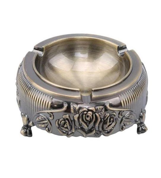 Requintado estilo retro europeu de metal ashtray moda portátil criativo mini vintage 210402266p4711473