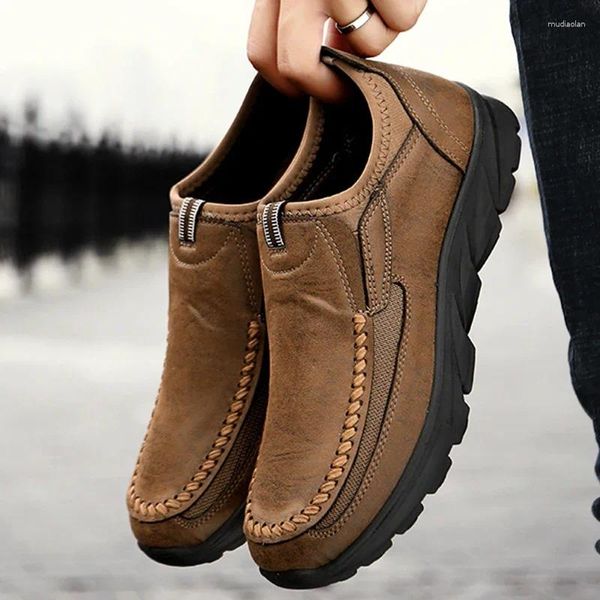 Sapatos casuais homens de couro de couro artesanal panos de luz retro, calçados de negócios masculinos, calçados zapatos casuais hombres