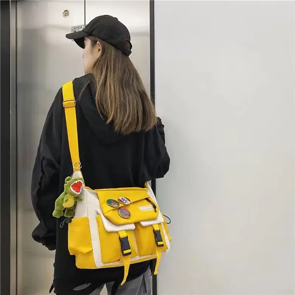 Сумки на плечах перекрестные сумки модные бренд с большой способностью дизайнер японской повседневная универсальная роскошная маленькая маленькая