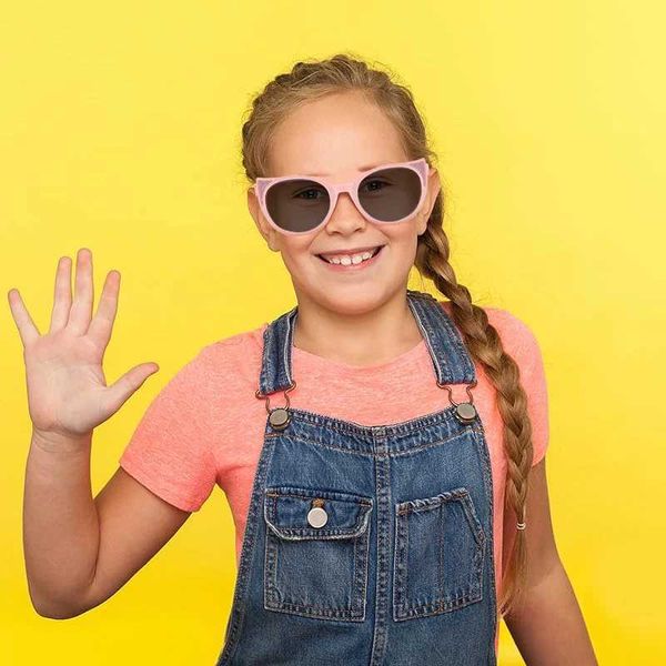 Occhiali da sole 2024 Nuovi bambini La moda scintillando occhiali da sole da sole Uv400 Girls Colours Overtdoor Protection Occhiali da sole da sole Orchi da sole per bambini