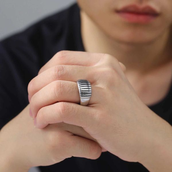 Anelli di nozze Skyrim grandi dimensioni degli anelli di strisce nere per uomini anelli di dito largo minimalisti in acciaio inossidabile 2024 Trend Gioielli da sposa regalo