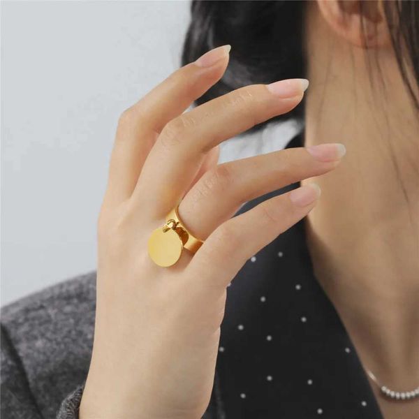 Anéis de casamento Skyrim aço inoxidável de aço de aço minimalista com anéis de dedo pendente redondos 2024 Presentes de aniversário de moda para mulheres