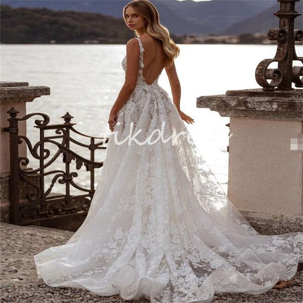 Luxus Lace Beach Brautkleider 2024 Spaghetti -Träger sexy High Split Bohemian Hochzeitskleider Rückenless Boho Country Bridal Dress Eine Linie Fairy Robe de Mariee Chic