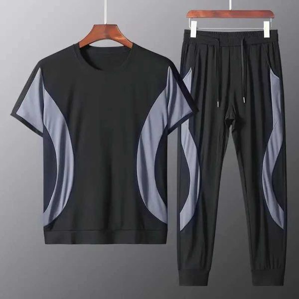 Traccetti da uomo Mens Casual Summer Track and Field Cashing Fashion Elastic T-shirt e Pants Cropped Set a 2 pezzi di Sportswearl2405