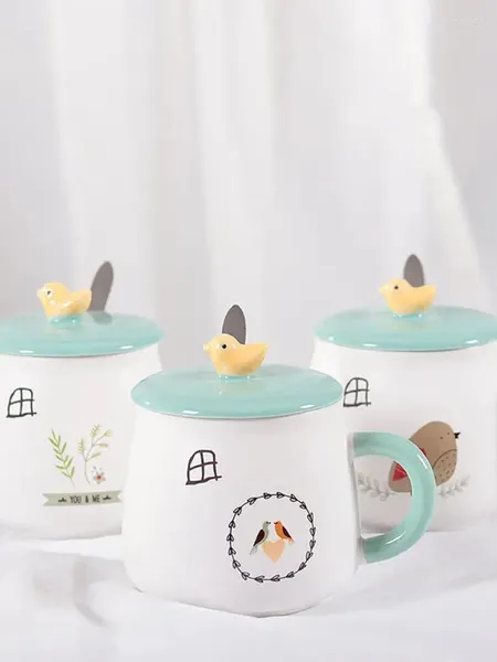 Canecas Creative Rural Style Bird caneca desenho de desenho animado Cup de cerâmica com tampa de café da manhã