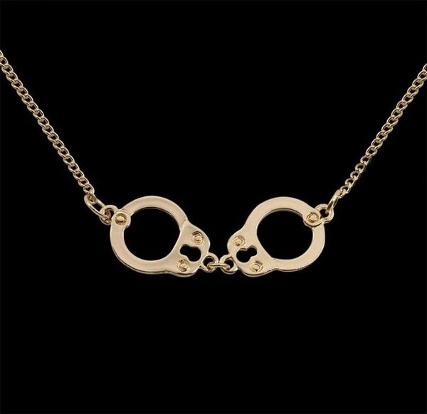 Подвесные ожерелья Холодное ожерелье Kpop Pendants Vintage Simple и подарки для наручников в 2022 году Hiphop Friends Fory Jewelry6466081