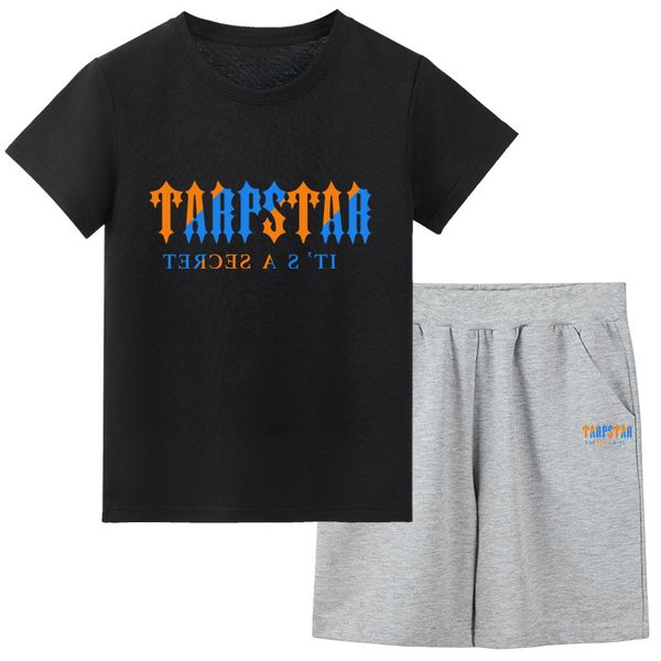 Set di abbigliamento marca Tshirt Tshirt per bambini vestiti da ragazzo set di tusa set harajuku tops tun gust hip hop color shirt spiaggia cortometraggi casual set di magliette estive e pantaloncini