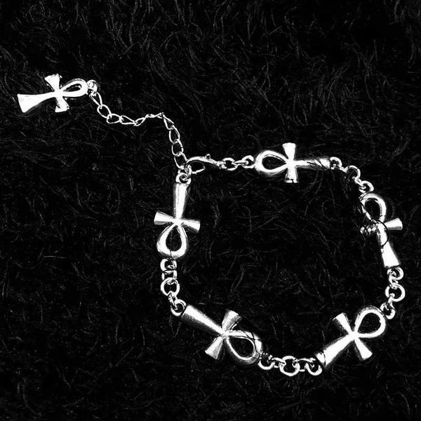 Cadeia Ankh Vampire Bracelet Bracelet Gothic Cross Vampire Jóias Religiosas Victoria Cross Link Bracelet Witchcraft Charm Jewelry J240508