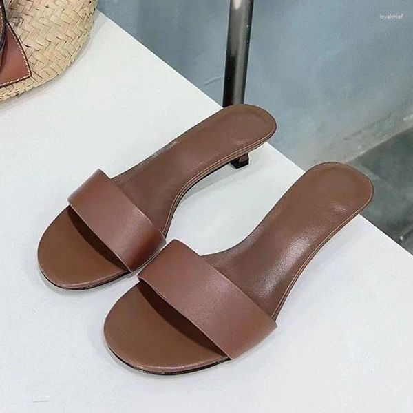 Slippers 2024 Kitten Heal Women Women Genuine Leather Peep Toe One Strap Mules Shoes Summer Comfort Mid Heels Woman