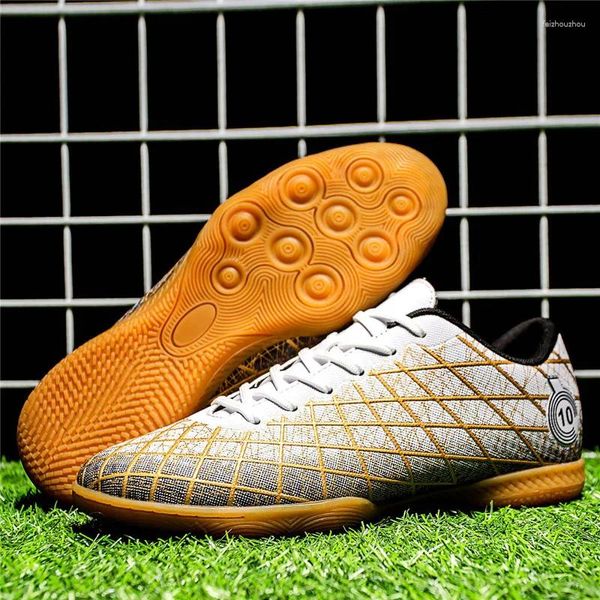 Sapatos de futebol americano Profissional de futebol interno masculino adulto adolescente adolescente botas confortáveis tênis planos tênis masculino chuteiras