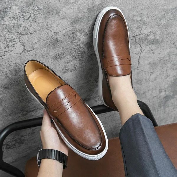 Lässige Schuhe Frühling Herren Leder Flat Slaters Jugendliche All-Match Lazy Slip-on Männer Zapatos