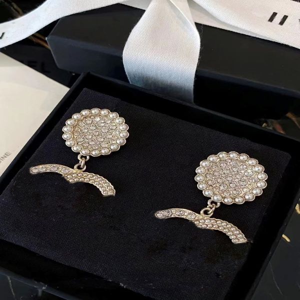 Moda Dangle Light Gold Gold Cystal Brincos de designer para mulheres amantes de festas de festas de casamento jóias de noivado de presente com saco de flanela 326s