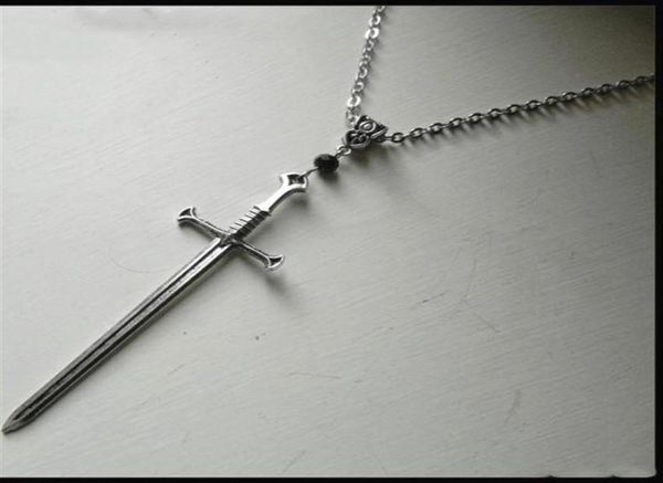 Подвесные ожерелья меч и черное хрустальное ожерелье Готическое серебряное цвето