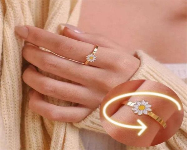 Anelli a grappolo Fiore da margherita rotabile per donne ragazze ansia ansia regolabile Figt spinner anello femminile dono di gioielli anillos5535789