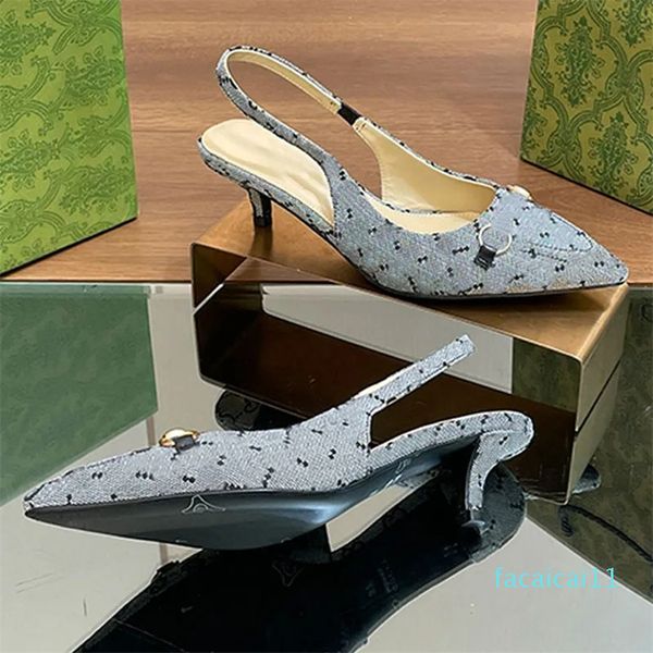 Женские Slingback Pump Designer каблуки сандалии каблука котенок континентальный роскошный сандал Summer Partydress обувь черная кожа