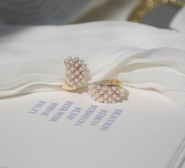 14K Real Gold Fashion Jewelry CShaped Pearl Requintado Brincos para Festas de Férias de Férias Mulher elegante Earring5312948