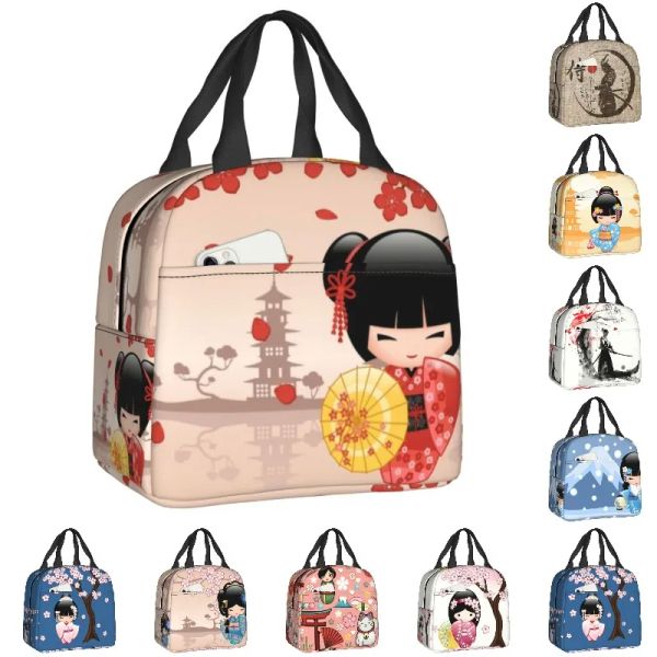 Taschen japanische rote Sakura Kokeshi Doll Isolierte Lunchtasche für Frauen, die auf Wiederherstellung süßer girly Kirschblüten Thermalkühler Lunchbox