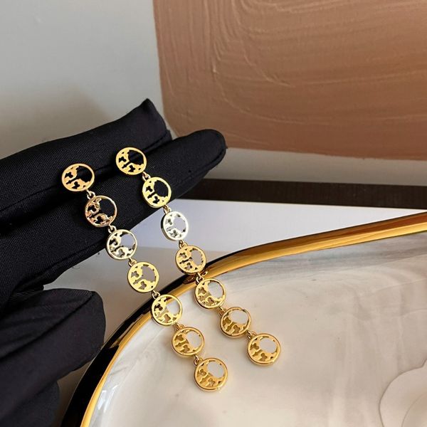 Luxus -Designer -Kette Ohrringe Schwarze Boutique Mädchen Ohrohr Ohrstecker 18K Gold plattiert Geburtstag Liebes Geschenk Ohrringe Hochwertige Edelstahlschmuck Keine Veränderung Farbe