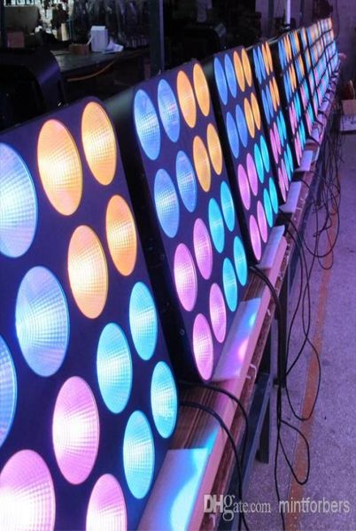 Road Case 4 Pack LED Blinder Lichtmatrix Licht 16pcs 30W RGB 3in1 COB LED Pro LED -Bühnenbeleuchtung6232862
